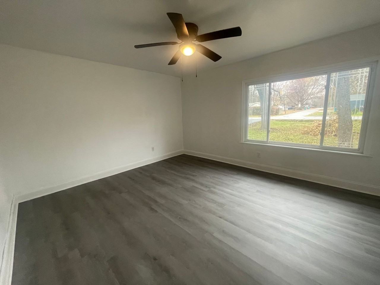 1032 E Cherokee St - Photo 6 of 16