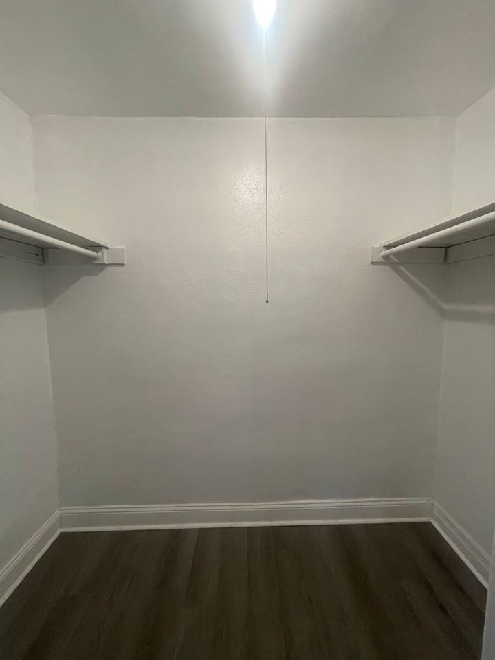 1032 E Cherokee St - Photo 7 of 16