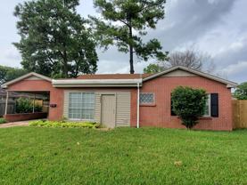 231 Lincoln Dr - Photo 1 of 1