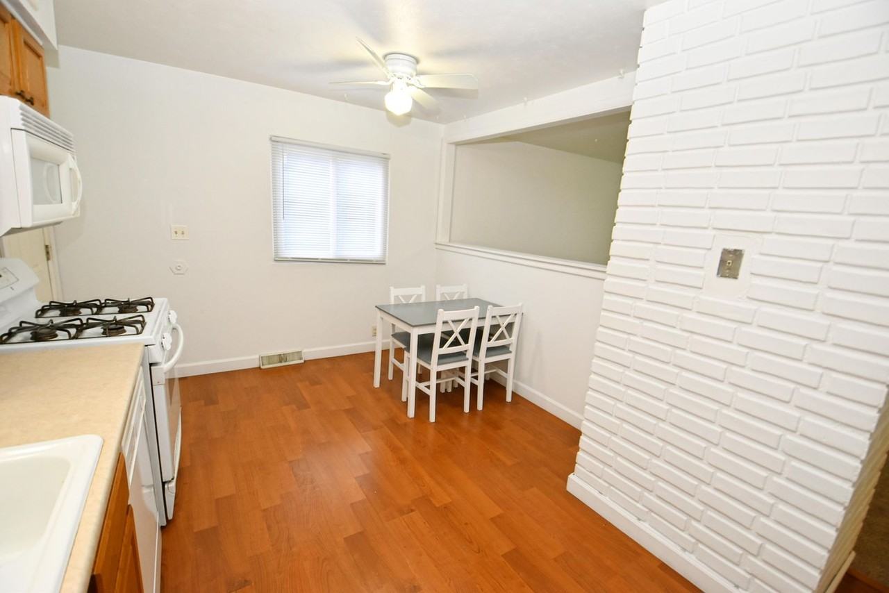 1722 Crestwood Blvd - Photo 5 of 22