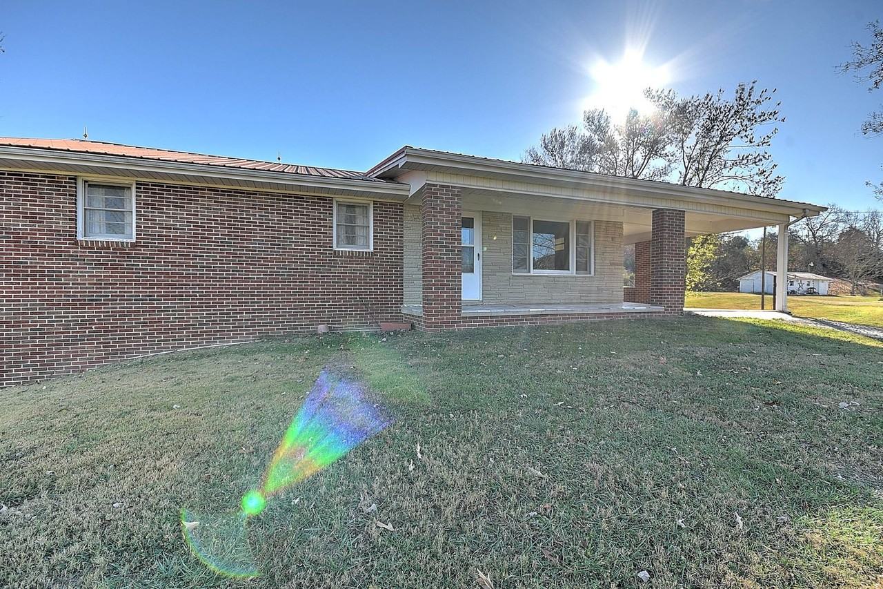 1550 Millers Chapel Rd - Photo 3 of 28