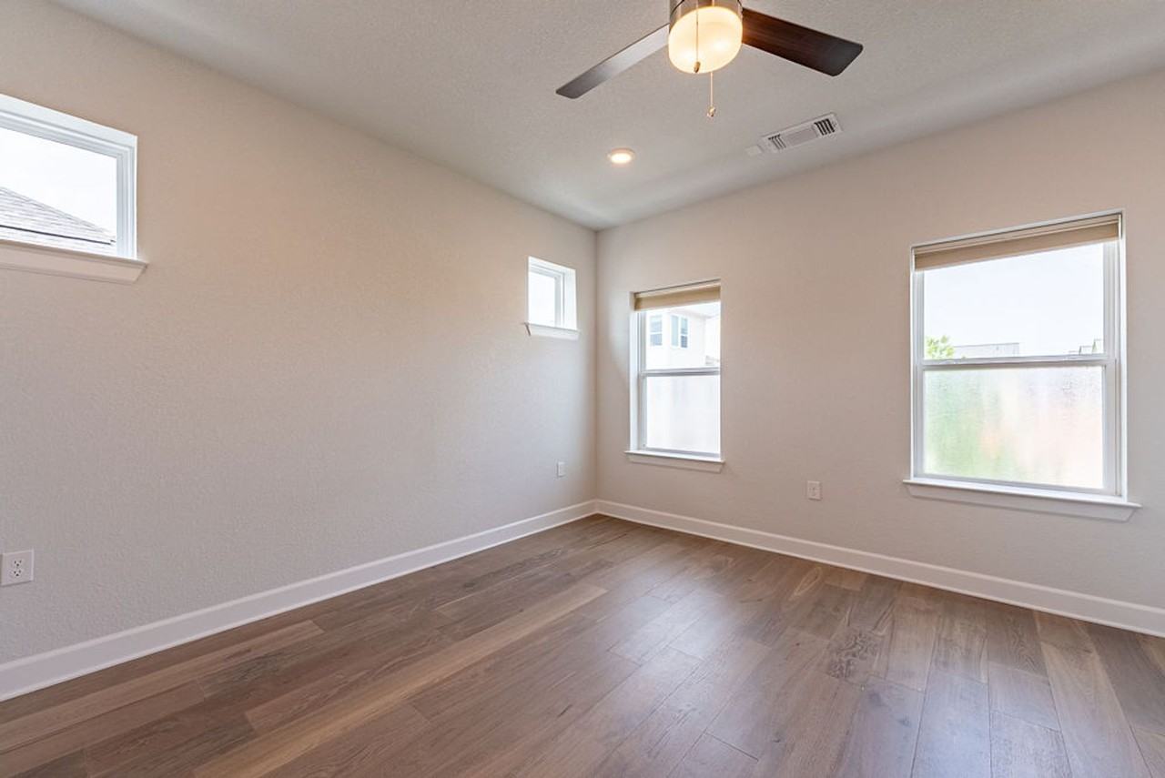 4104 Taniguchi St - Photo 7 of 19