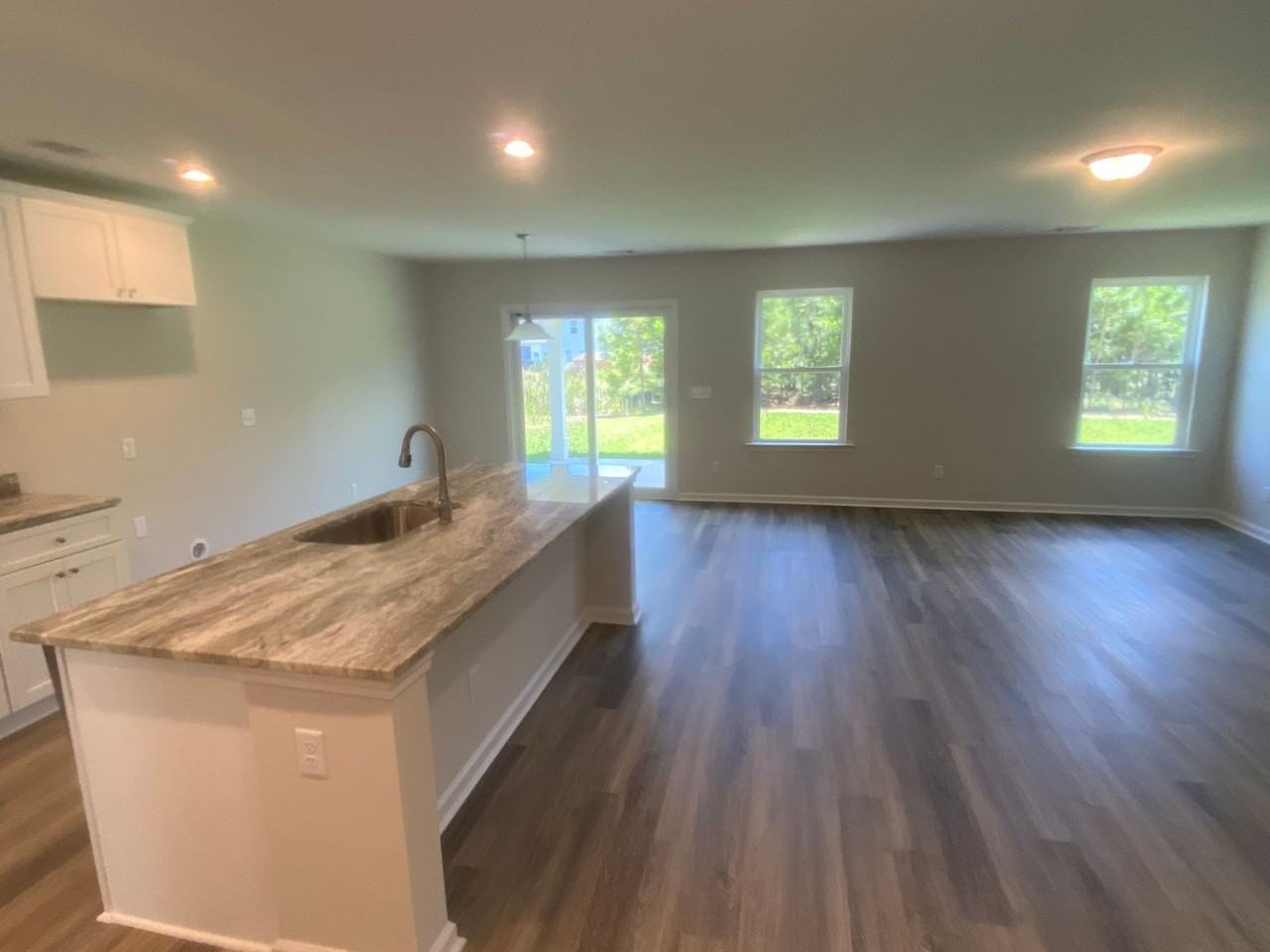 224 Cromer St - Photo 3 of 31