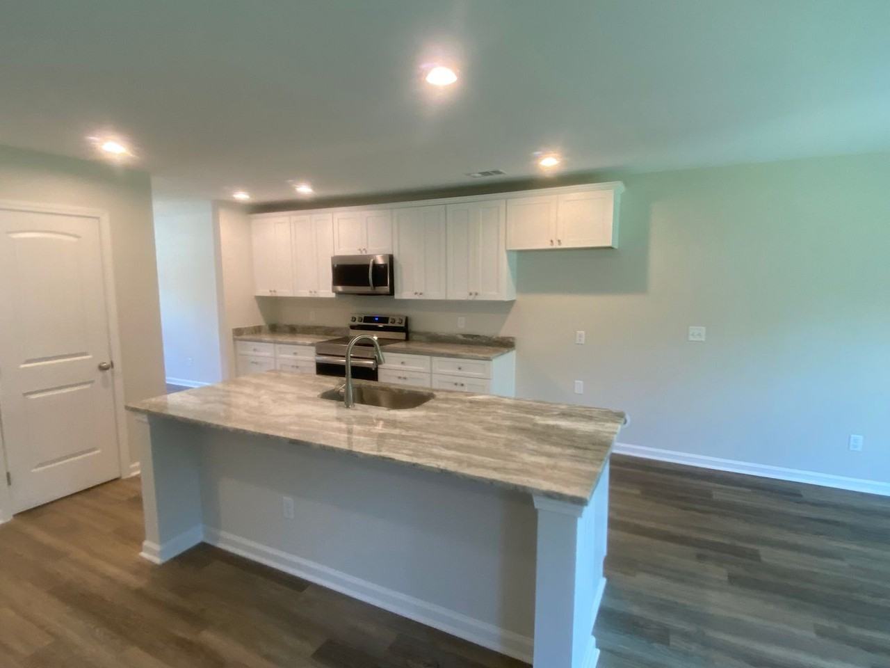 224 Cromer St - Photo 6 of 31