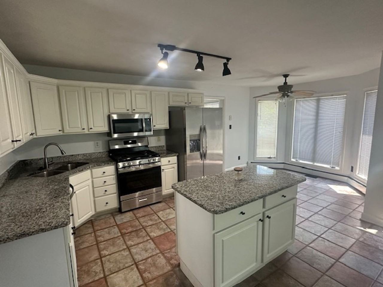 107 Orchard St - Photo 3 of 12