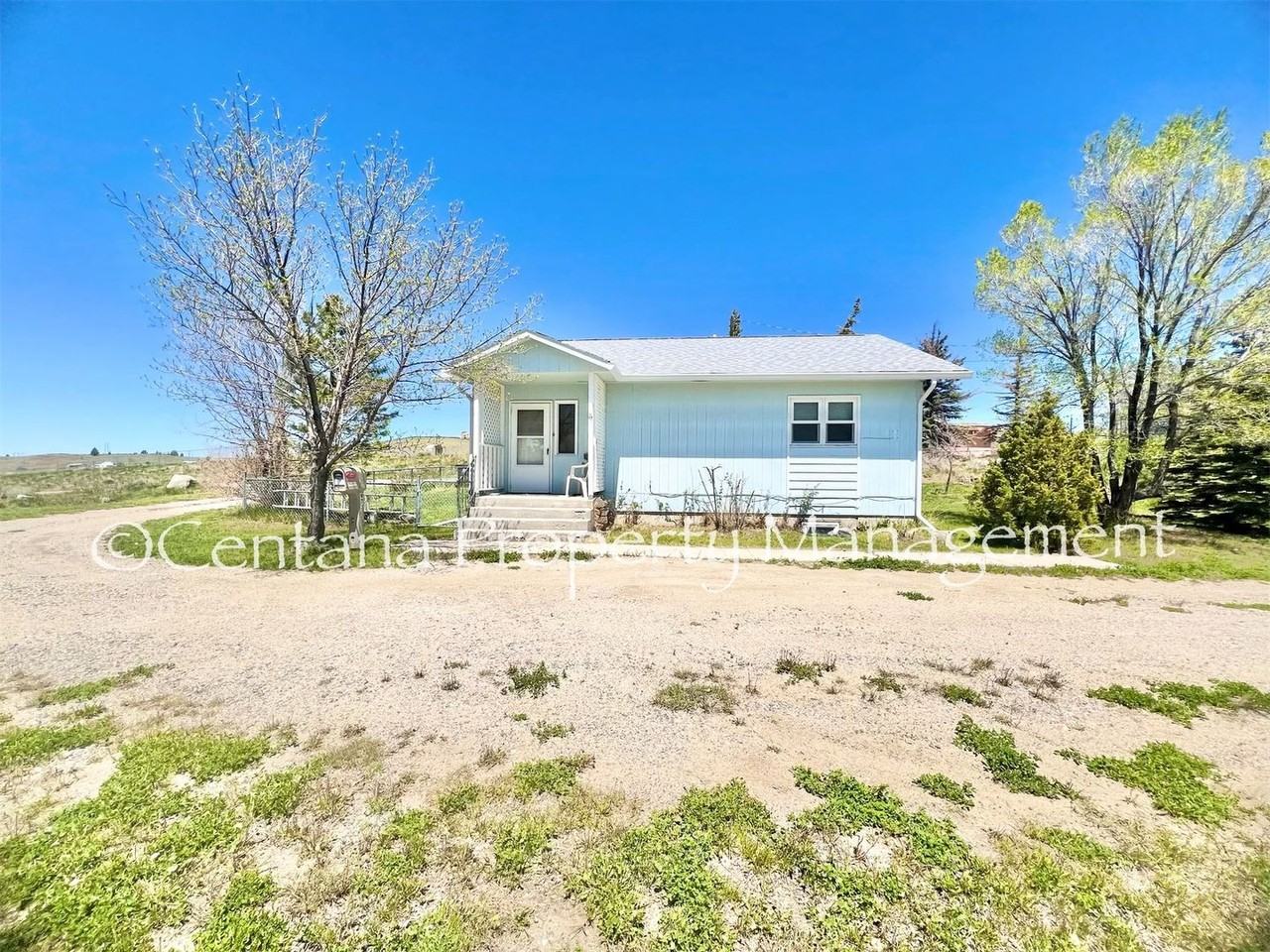 973 N Main St - Photo 2 of 7