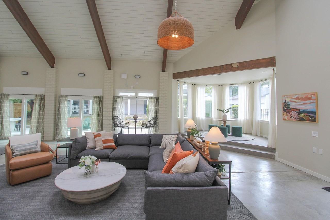 Arbour Court - Photo 4 of 25