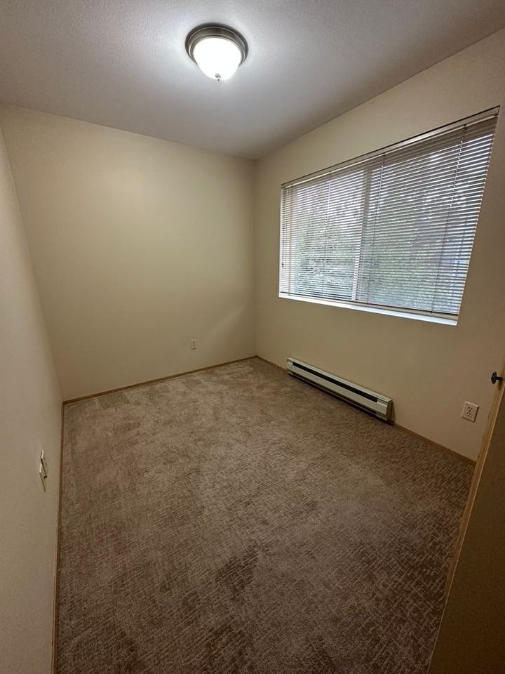 Montlake Villas - Photo 3 of 30