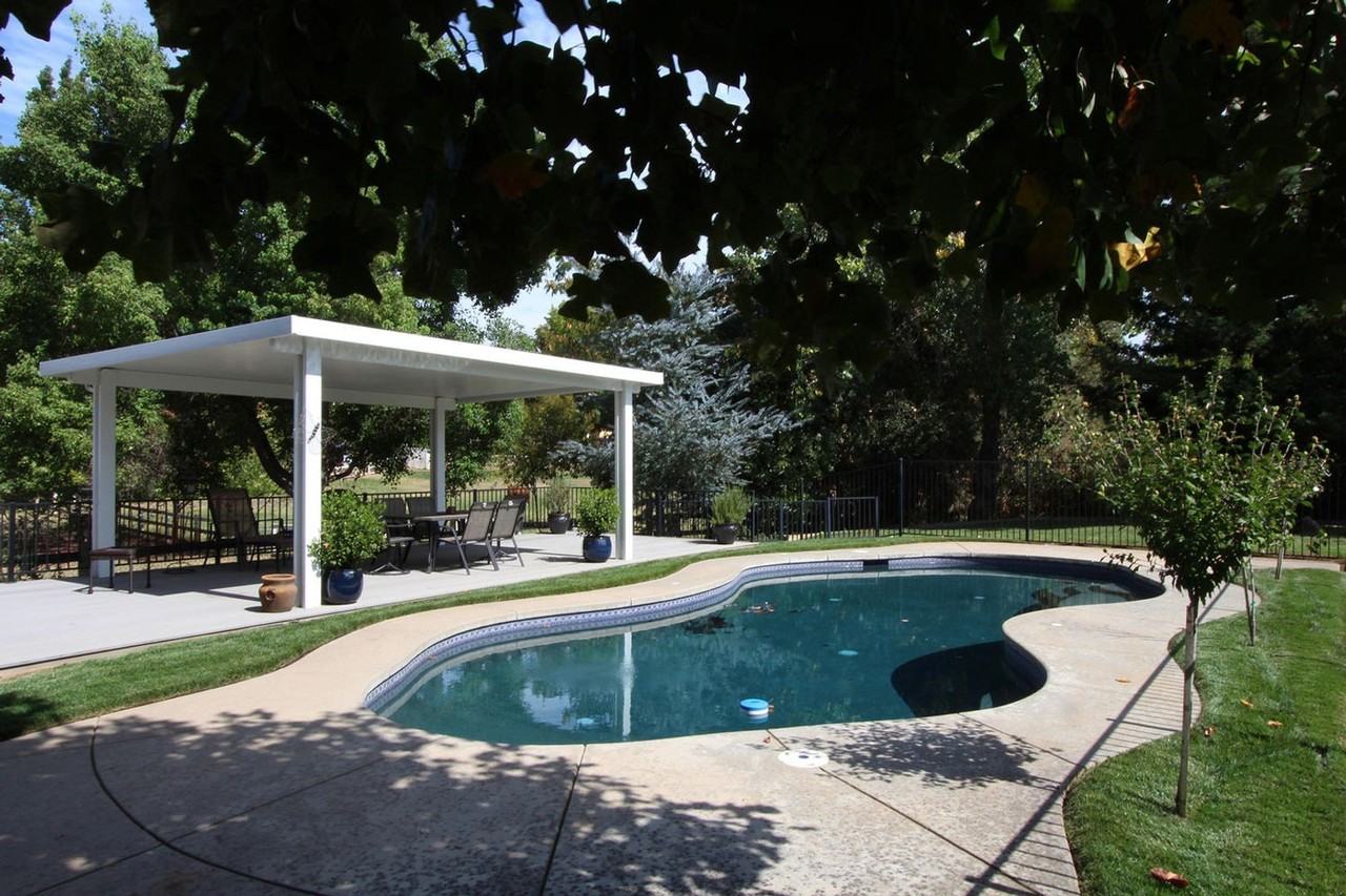 9910 Angel Pl - Photo 3 of 28