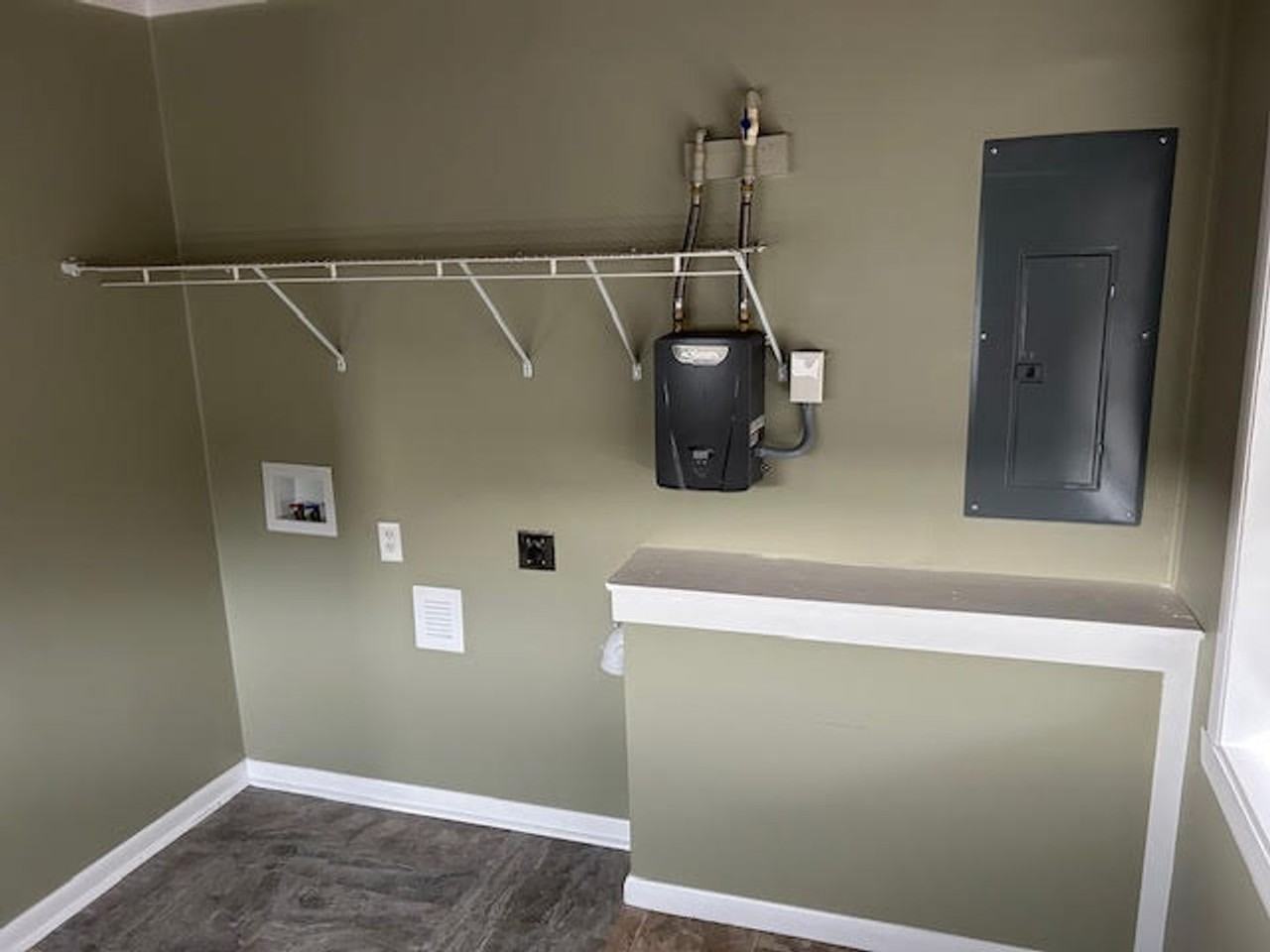 816 Ariana St - Photo 4 of 10