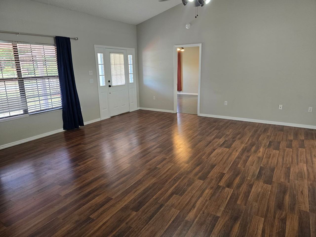 1440 S Hillock Ter - Photo 5 of 20