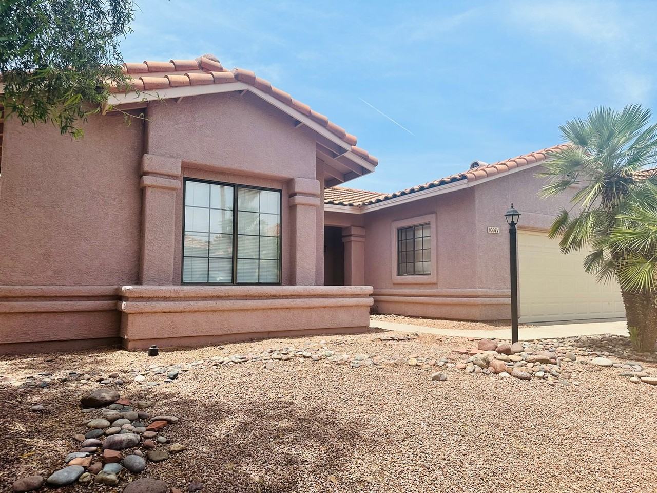 10071 N Pitchingwedge Ln - Photo 2 of 39