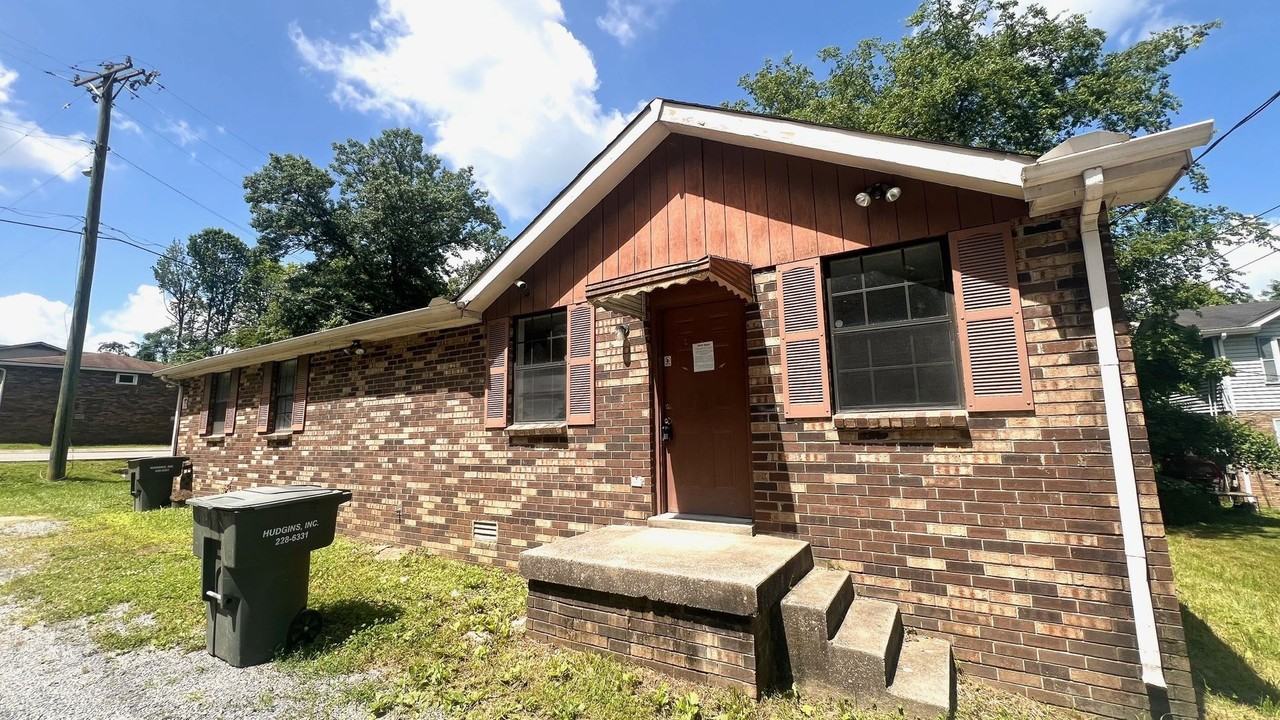 1314 Tulip Grove Road - Photo 2 of 9