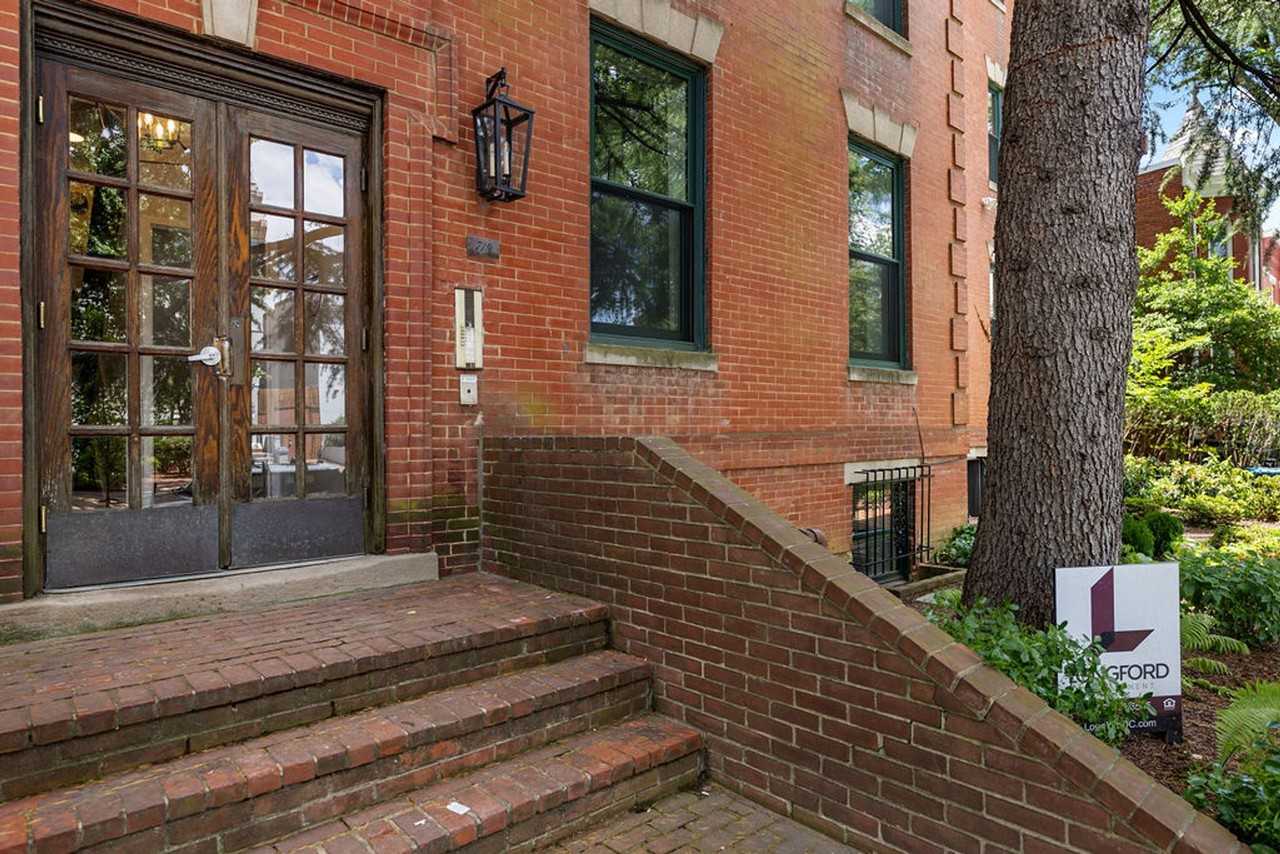 719 G Street SE - Photo 2 of 2