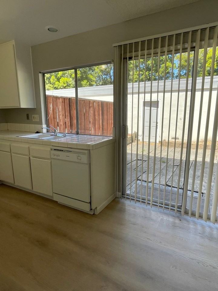 2232 Meadowgate Way - Photo 2 of 18