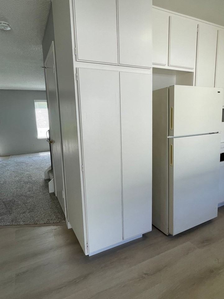 2232 Meadowgate Way - Photo 3 of 18