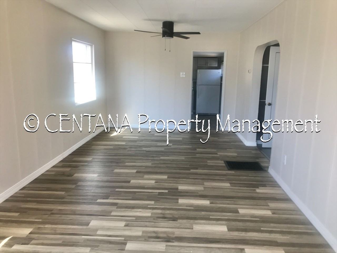 2221 Princeton St - Photo 3 of 15