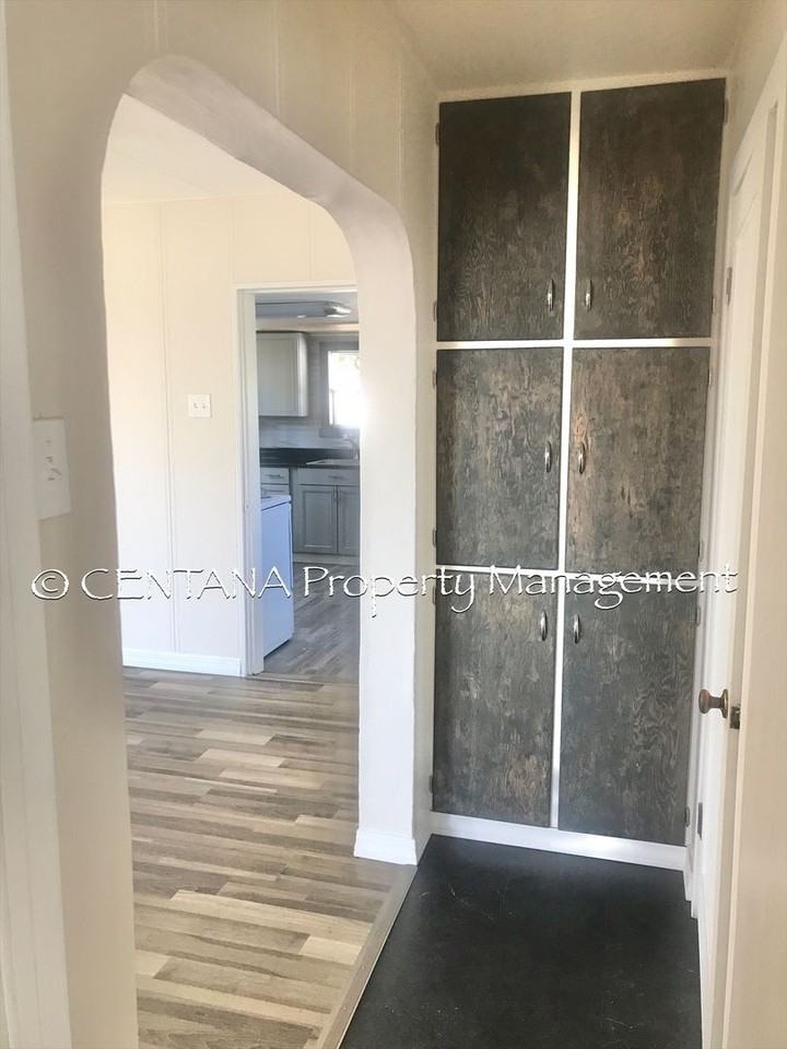 2221 Princeton St - Photo 5 of 15