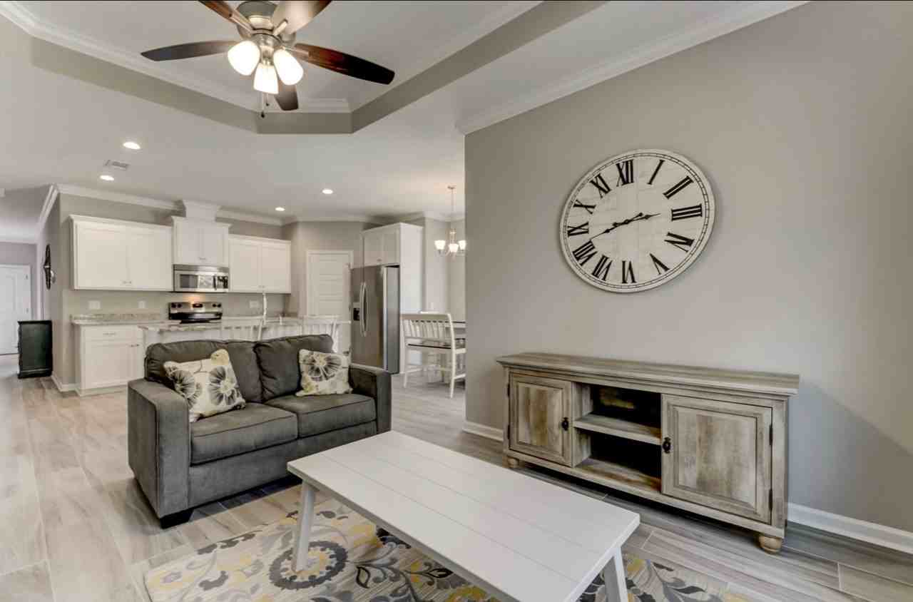 204 Gary Cir - Photo 3 of 33