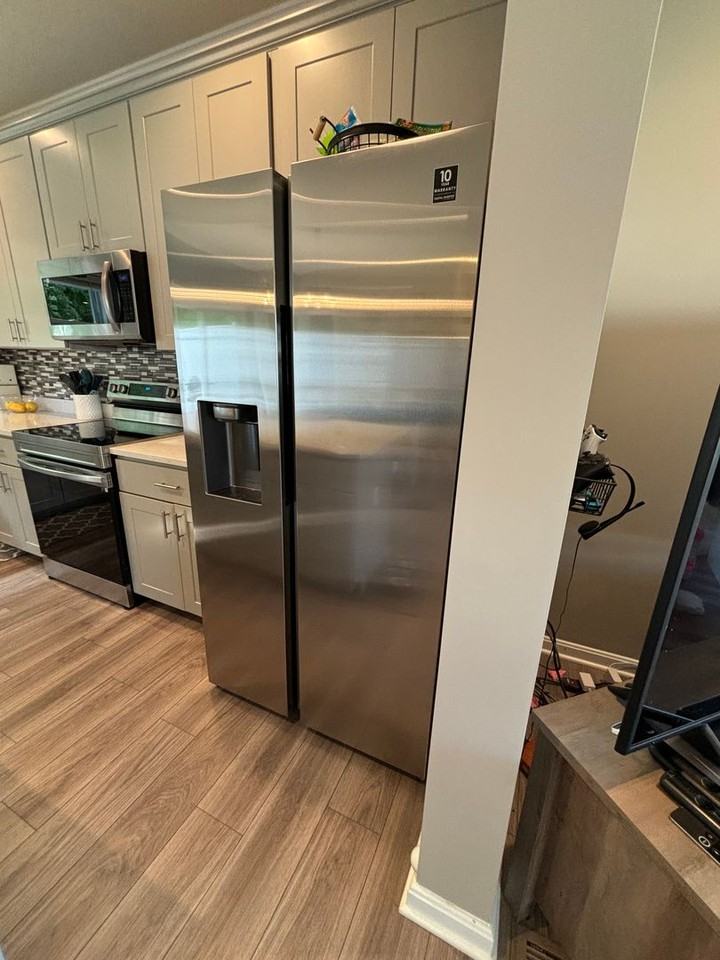 2400 Canterbury Dr - Photo 4 of 23