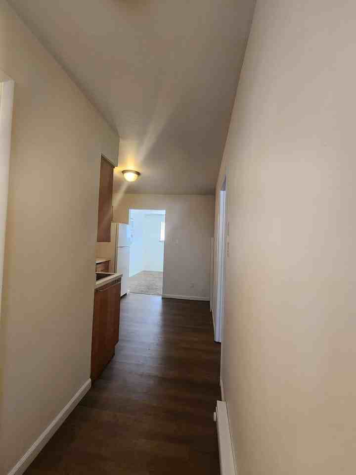 400 Mather St - Photo 3 of 9