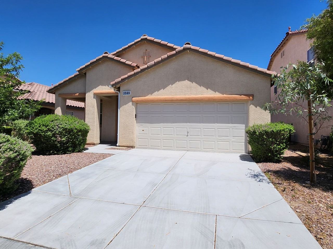 3566 Famiglia Dr - Photo 2 of 18