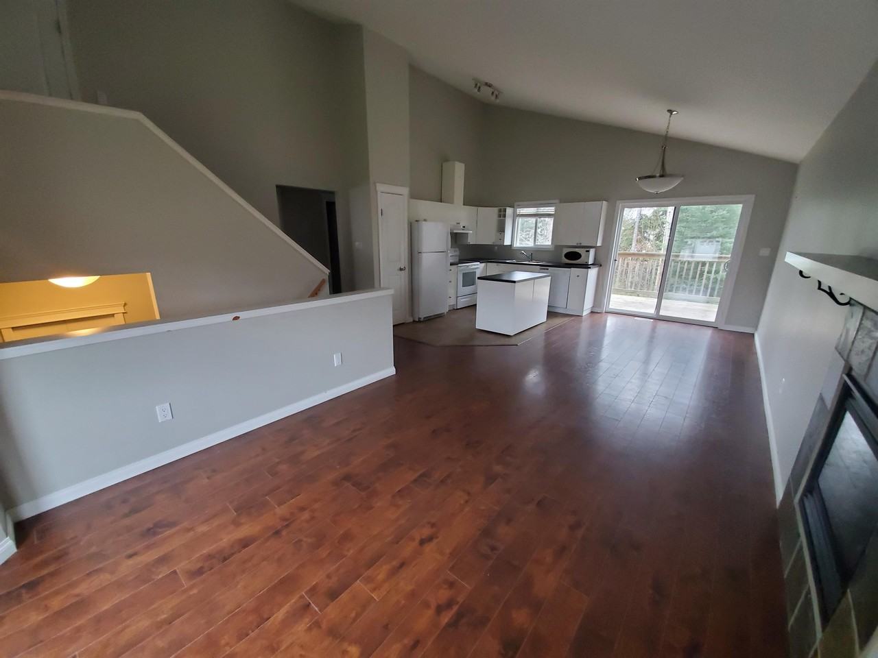 4107 15 Ave #4107-15AVE - Photo 2 of 11