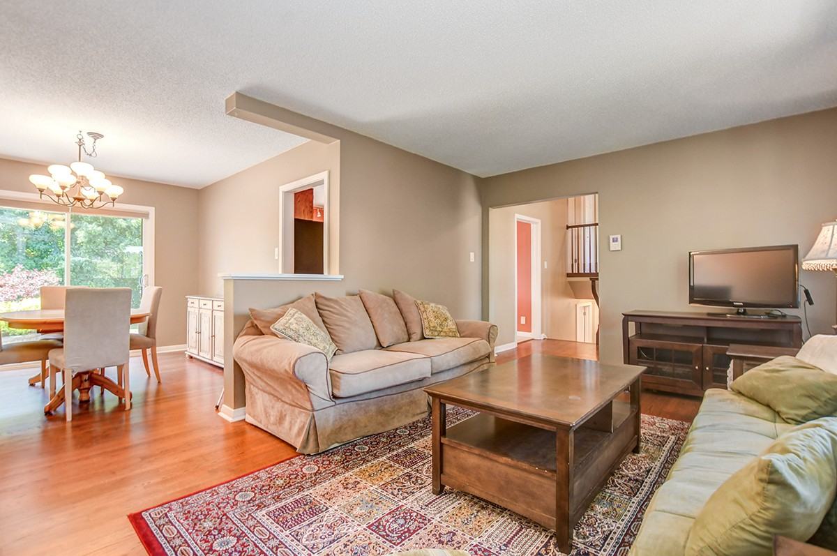2678 Ulster Crescent - Photo 7 of 24