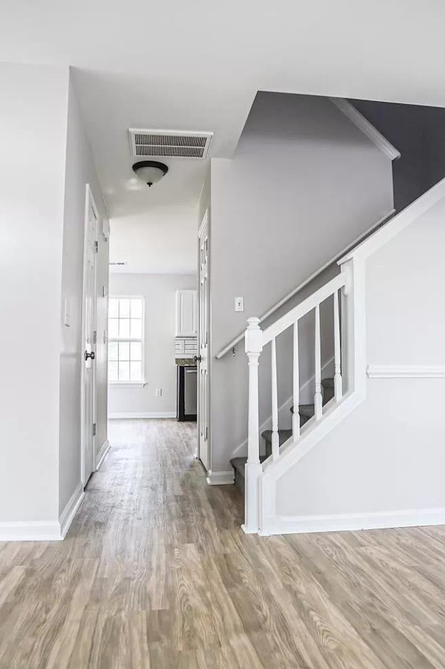 105 Fairview Lake Way #1 - Photo 5 of 17