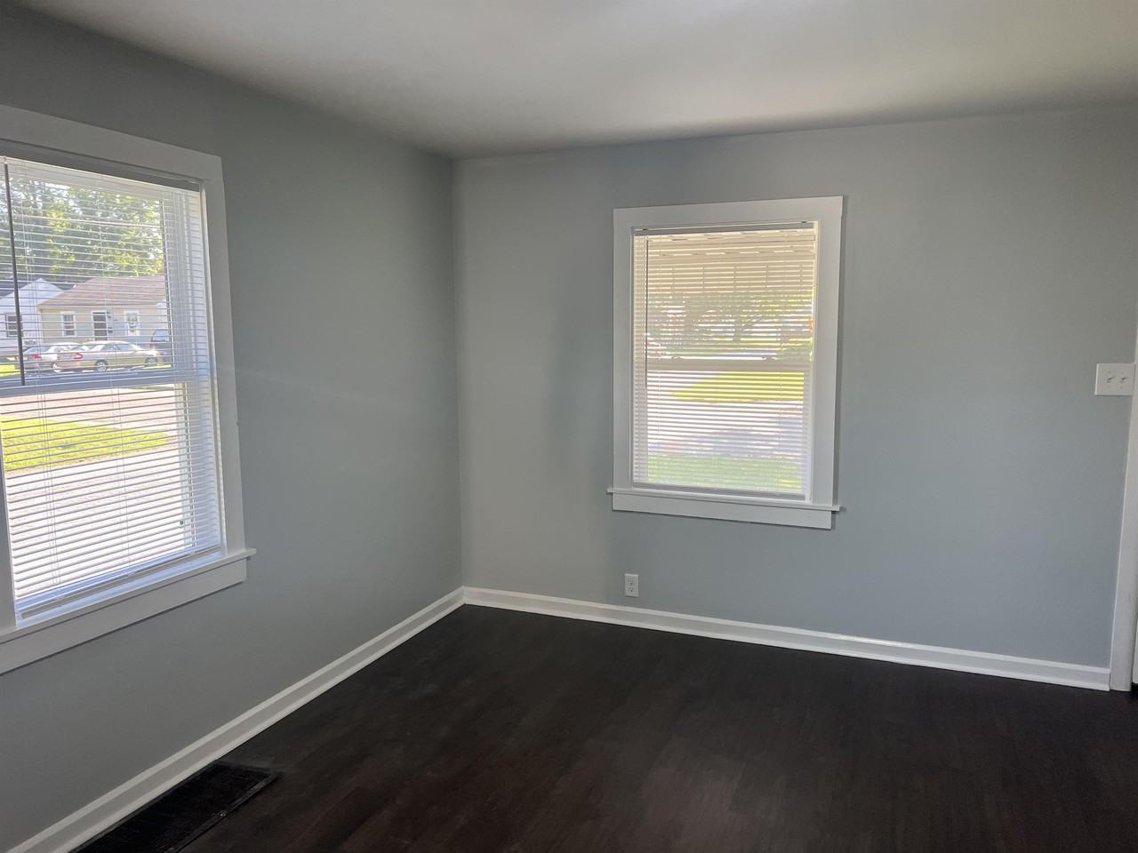 1318 N Exeter Ave #1 - Photo 4 of 15
