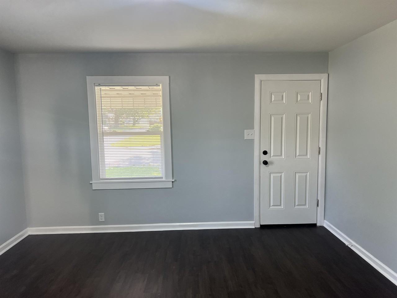 1318 N Exeter Ave #1 - Photo 5 of 15