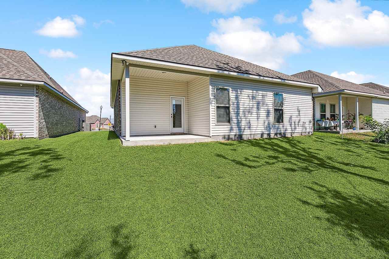 10810 Maitland Ave - Photo 6 of 21