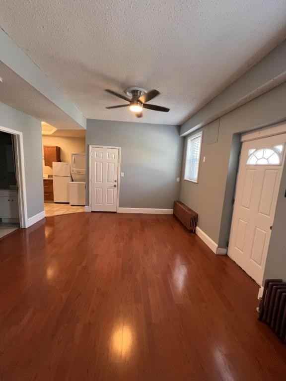 311 25th St - Photo 3 of 5