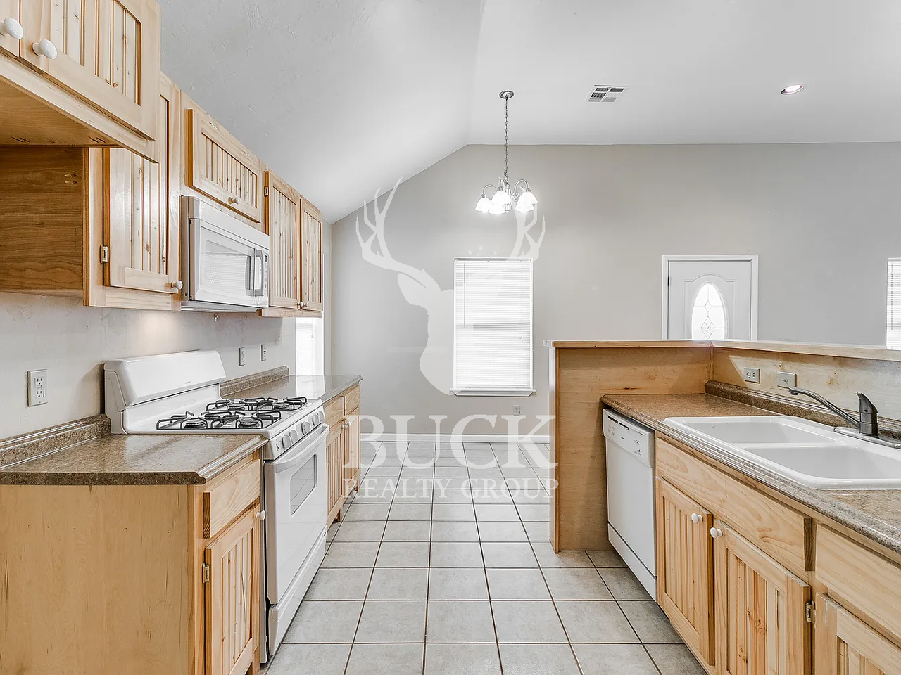 1201 Stansell Dr #1 - Photo 4 of 32