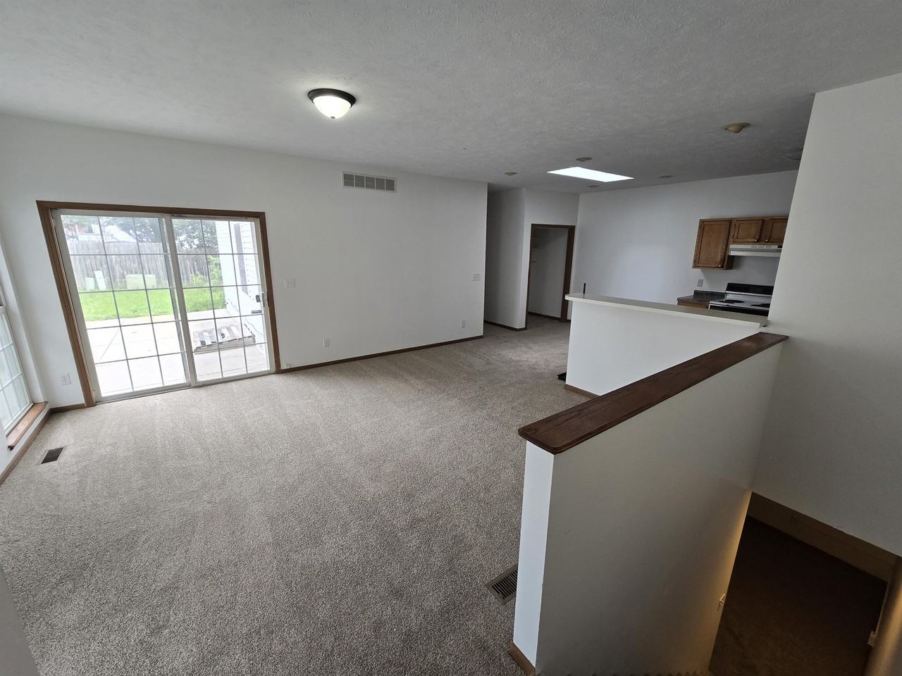 748 W Belmont Ave #1 - Photo 2 of 11