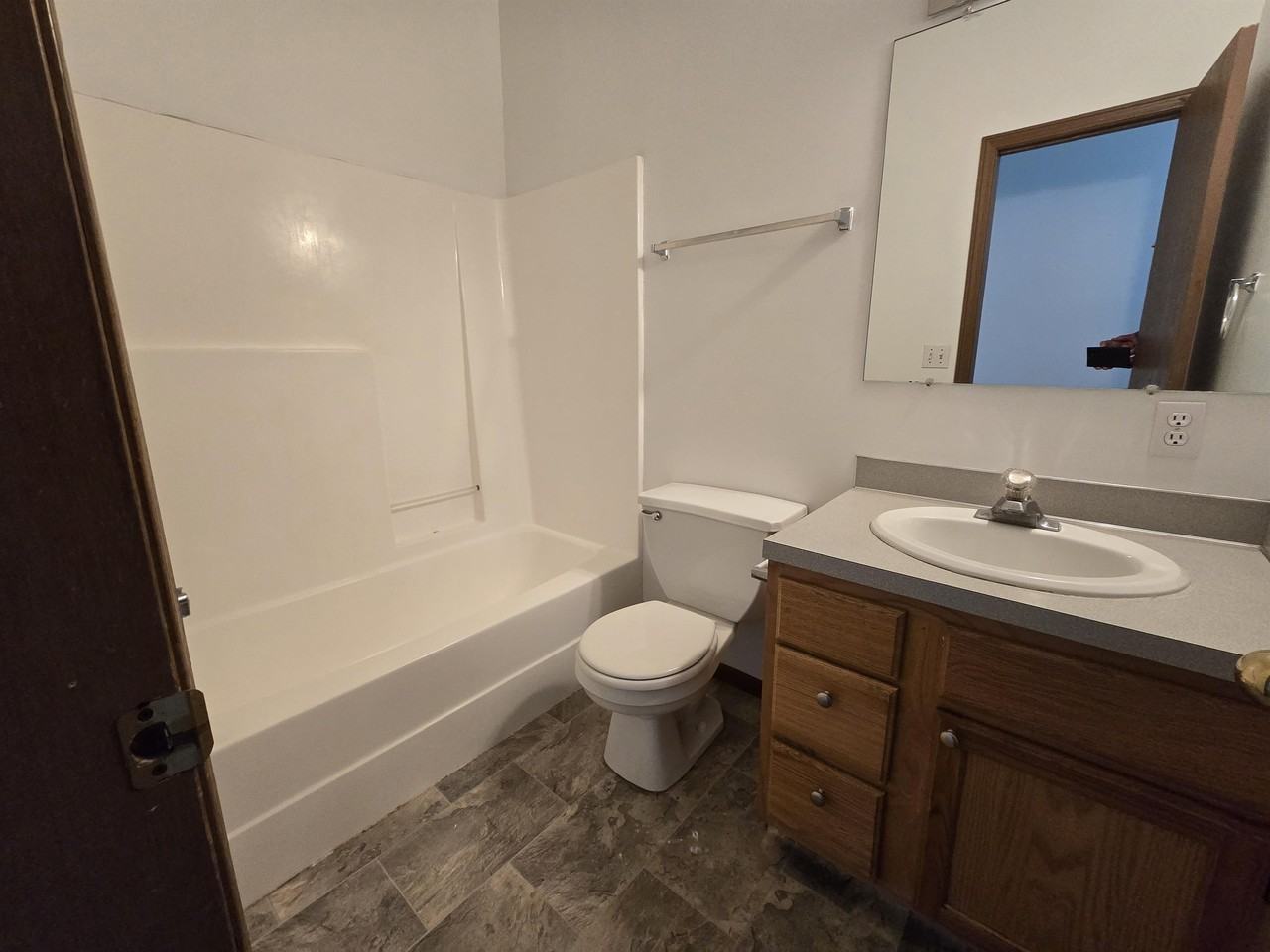 748 W Belmont Ave #1 - Photo 7 of 11