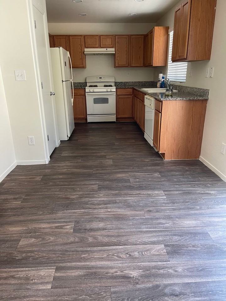 8014 Torremolinos Ave - Photo 7 of 22