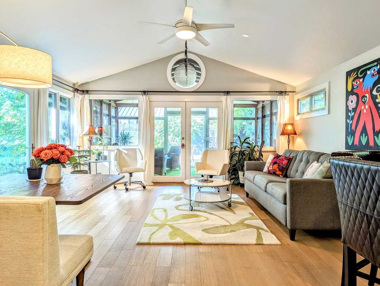 1821 Spillman St - Photo 2 of 48