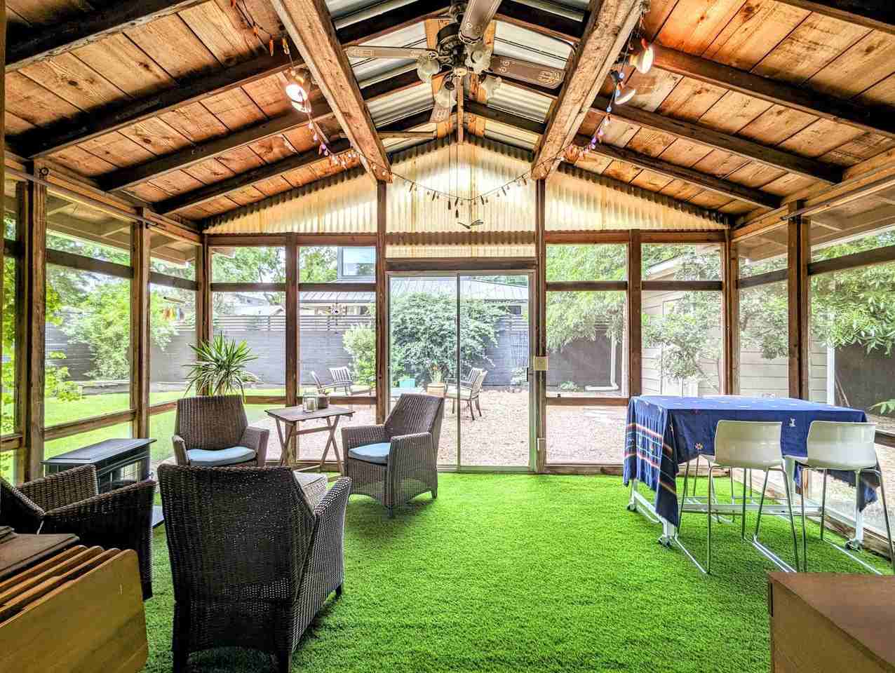 1821 Spillman St - Photo 7 of 48