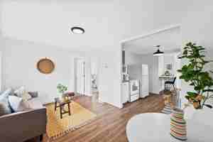 featured image of 8004 E Broadway Ave