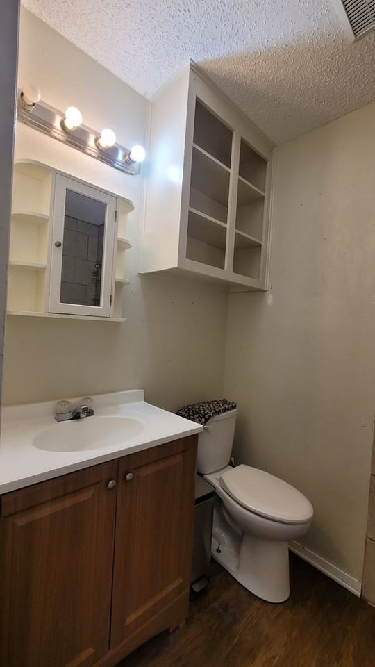 7410 Hickory Ave - Photo 6 of 15