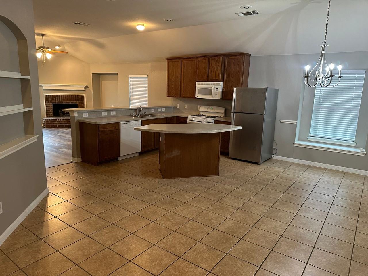 5209 Bald Cypress Ln - Photo 3 of 22