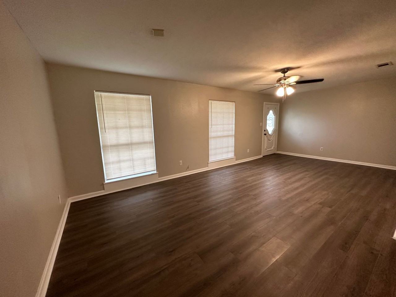 3200 Anita Cir - Photo 2 of 10