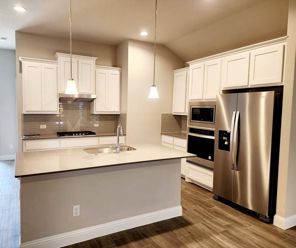 2320 Ruff Rd - Photo 6 of 18
