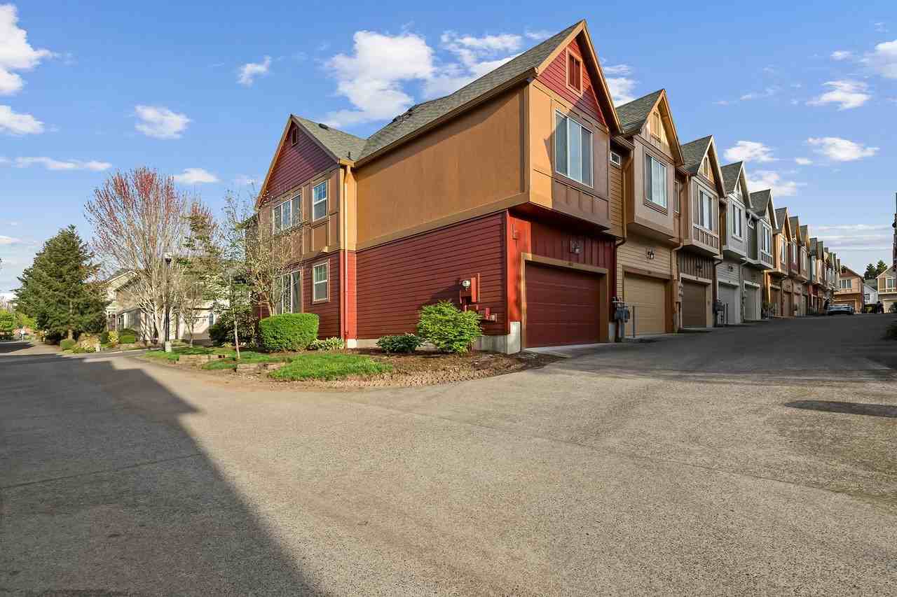 1611 Sw San Mateo Ter - Photo 2 of 27