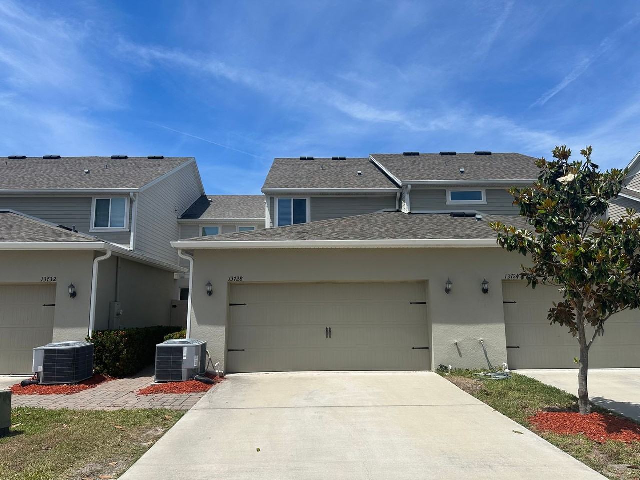 13728 Summerport Village Pkwy - Photo 2 of 22