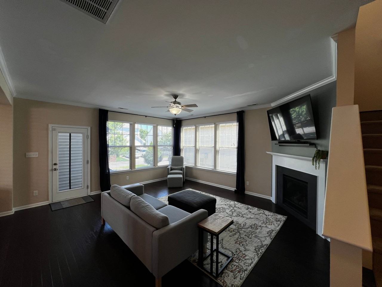 3251 Leighton Blvd - Photo 5 of 16