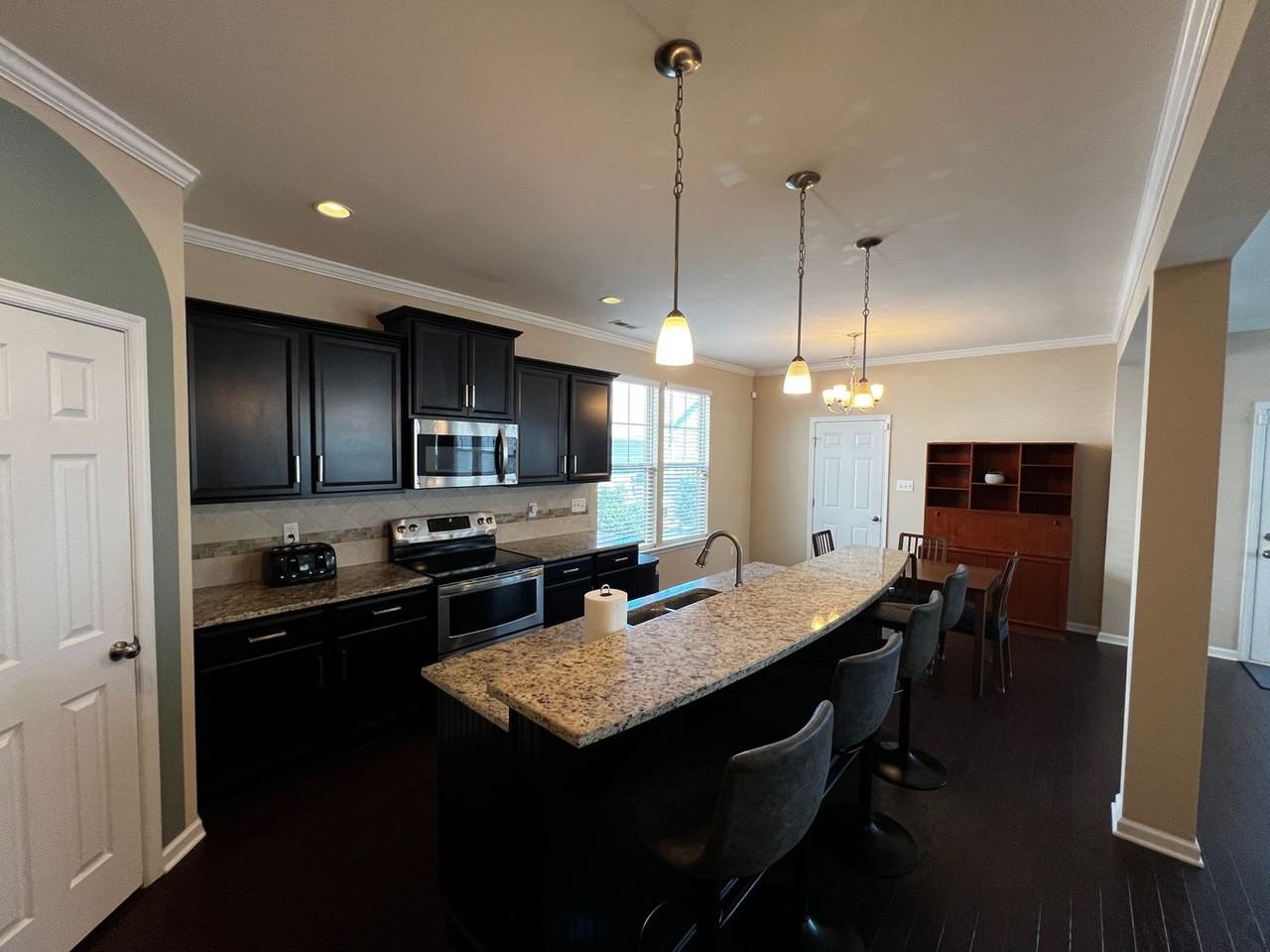 3251 Leighton Blvd - Photo 6 of 16
