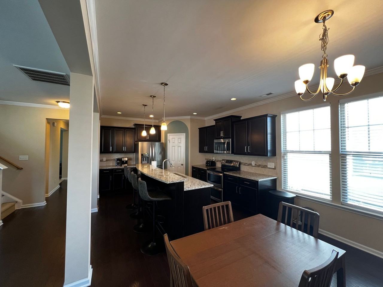 3251 Leighton Blvd - Photo 7 of 16
