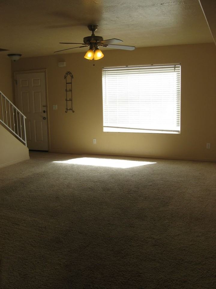 1148 N Northfield Rd #42 - Photo 4 of 17